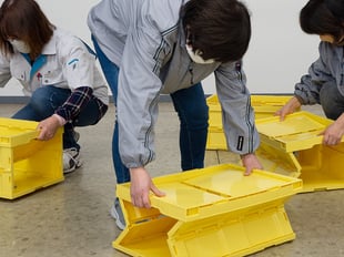 コンテナ ガチャパン オリコン 折りたたみコンテナ 三甲 サンコー 岐阜プラスチック セキスイ 折りコン 省力化 自動組立機 自動機 作業改善 簡単操作 作業効率化 設置スペース 小型 スピードアップ 負担軽減 梱包機 包装機 半自動 ピッキング 物流センター プロセスセンター メーカー 安価 コンパクト 手動 組み立て 組立 組み立て機 業務の効率化 中洲電機株式会