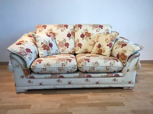 ソファ　輸入品　花柄　インテリア　栃木県家具　東京デザインセンター　アウトレット　展示処分