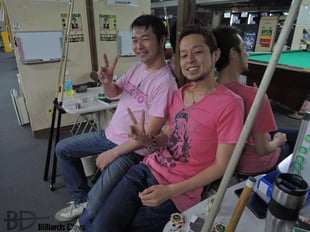 右：黒河プロ（JPBA）、左：岡部アマ（KPBA）atイーグルA青葉台