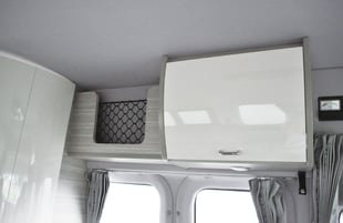 GENUINE-キッチン上部収納スペース