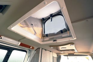 GENUINE-跳ね上げキッチンカウンター