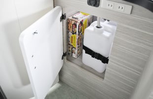 GENUINE-給水＆排水ポリタンク