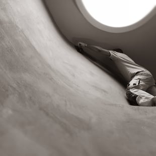 natürlicher wandbelag mit steinstrukturen - handwerkskunst mit natürlichen materialien - zürich