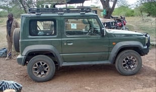 Mal schauen, wie der Jimny uns durch die Serengeti bringt.