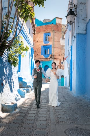 ＜ただいま募集中＞新婚旅行やハネムーンの思い出に、青い街シャウエンでフォトウェディング撮影