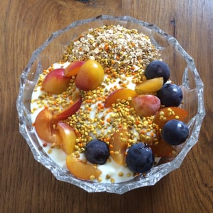 Müsli mit Bienenpollen