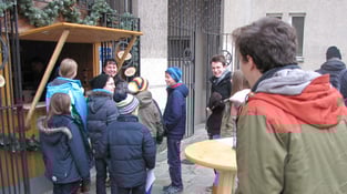 Am dritten Adventsonntag gab es für die Jungschar- und Erstkommunion-Kinder nach der ersten Sternsinger Probe Kinderpunsch.
