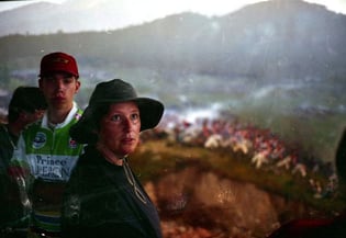 zu hören ist fast der Schlachtenlärm