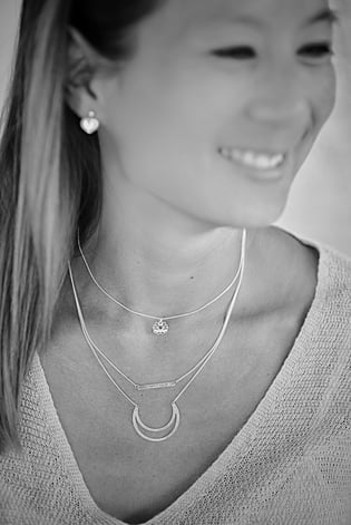 Photo créatrice bijoux en or et argent mayann, à propos