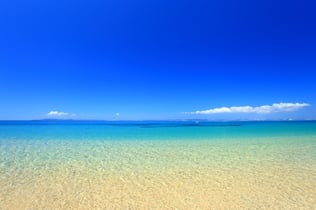 写真 「実は曲線である水平線」