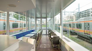 画像は公式サイトより転載。