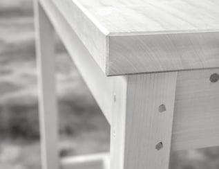 Massivholzmöbel verändern das Raumklima.