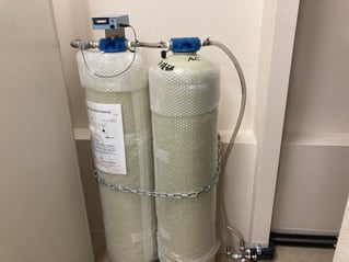 ラボの純水製造装置