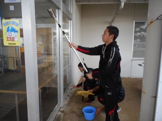 寒空の下、黙々と作業していただきました