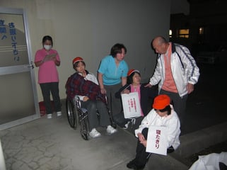 避難対象者を安全な場所へ誘導