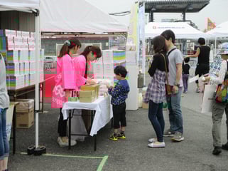 スタンプを集めてくじ引きに参加