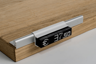 TAXOM Profile Step Clip 48 mm, als Verbindungsstück zwischen der Aluprofilleiste und dem TAXOM-800-Preismodul