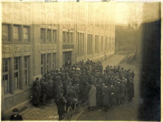  Verhandlungen vor der Firma Ruhstrat nach Beendigung des Streiks am 19. März 1920. StA Göttingen 