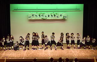 07.MIX@ 火曜『はじめてキッズダンス』『フリースタイル』講師Tamaki|大人数で圧巻のダンス。インパクト賞!