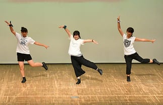 06.Anr(エーエヌアール)|小中学生の女子チーム!かわいい!