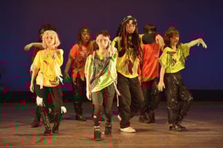 2-04.大人のヒップホップ（梨恵）｜今回はゾンビ！なにより踊っているゾンビたちが全力で楽しそう！