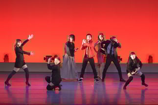 オープニング！　あの大泥棒たちの物語です。