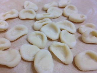 耳の形の手打ちパスタ オレキエッテ 出来上がり!