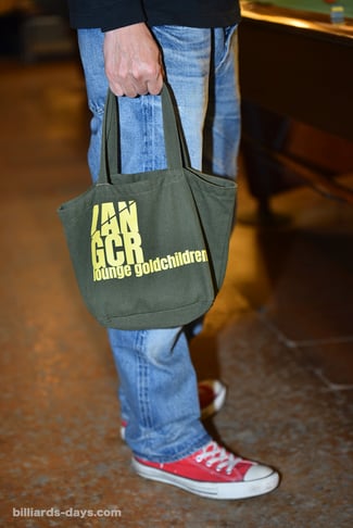 ※間もなく発売になるミニトートバッグ