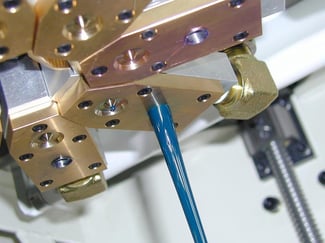 大吐出（大きな穴で吐出速度アップ）