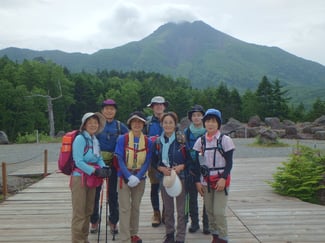 トミーワンハイキング　日光白根山　アウトドアショップ　群馬県太田市