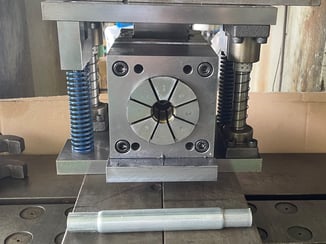 試作した縮管金型