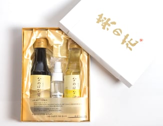 なのはなギフト  （なのはな油140ｇ・  なのはな醤油155ml）  　化粧箱入り　スプレー付