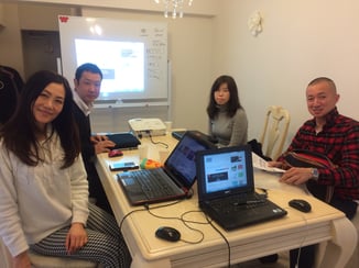 定期的に通うホームページ作成教室を見る