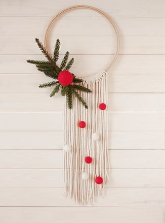 macrame makrame garnundmehr weihnachten christmas decoration wall hanging felt balls