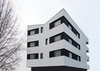 Besenstrichputz, schwarz