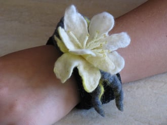 Blumen für das Handgelenk