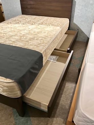 シモンズ　ベッド　セミダブル　ラパン　東京デザインセンター　栃木県家具　鹿沼市　東京インテリア　アウトレット　展示処分