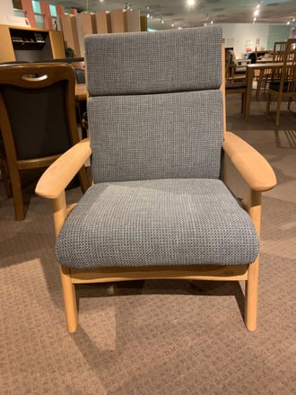  ソファ　浜本工芸　肘付　東京デザインセンター　栃木県家具　鹿沼市　東京インテリア　ショールーム