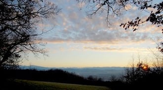 Vue sur les Pyrénées, coucher de soleil en décembre