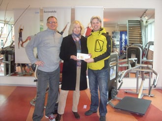 R.Wenzel (VitaSport), Frau Wesener (Hospizbewegung Peine e.V.), Thomas Liedtke (Eulenexpress)