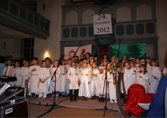 Viel Arbeit steckte in der Aufführung des Kindermusicals " Weihnachten fällt aus": Wochenlang hatten die jungen Sänger geprobt, Eltern sorgten für das prächtige Bühnenbild und die Engelskostüme.