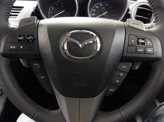 アクセラ スカイアクティブのハンドル