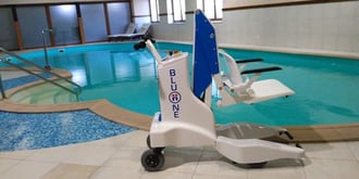 ascensor piscina discapacitados