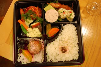 写真はイメージです。季節で内容が変わります。