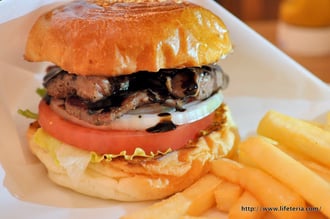 LifeTeria blog ブログ　バーガーマニア