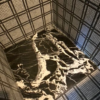 douche à l'italienne Marbre Grand Antique 