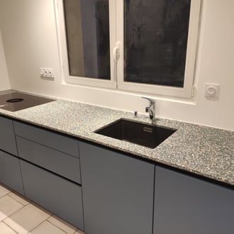 plan de travail cuisine terrazzo bleu
