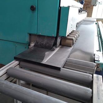 Machine à polir les champs