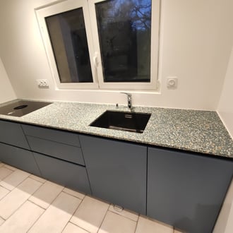 plan de travail cuisine terrazzo bleu