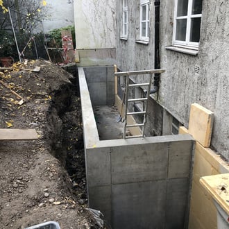 Bauen im Bestand, nachträglicher Einbau eines Kellerschachtes